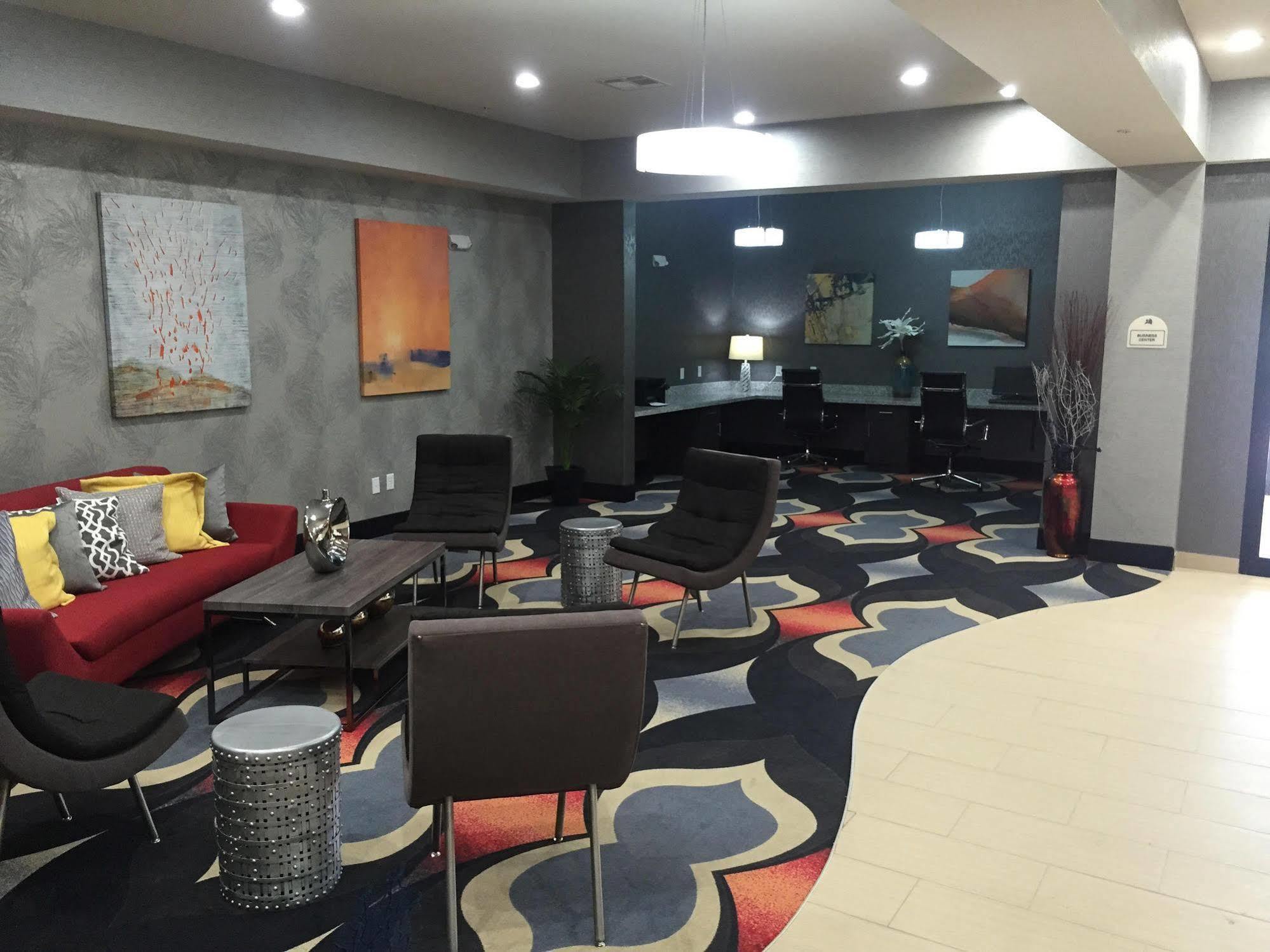 门斯特套房酒店 敖德萨 外观 照片